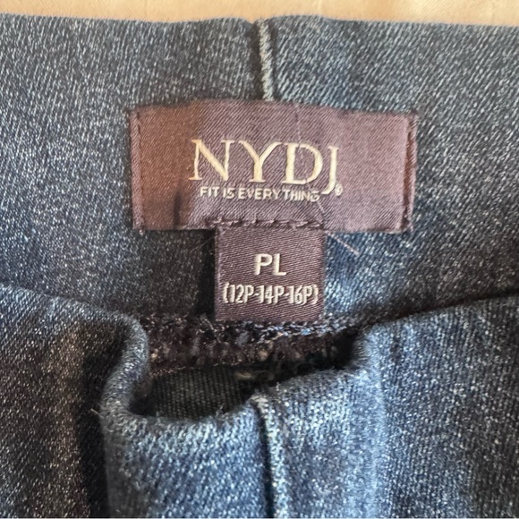 NYDJ Bootcut Pull On Jeans in Decker wash, PL = 12P, 14P, 16P - Picture 4 of 14